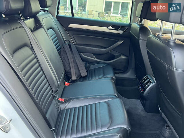 Белый Фольксваген Пассат Альтрак, объемом двигателя 2 л и пробегом 256 тыс. км за 17600 $, фото 28 на Automoto.ua