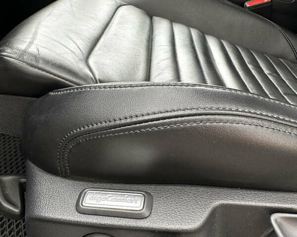 Белый Фольксваген Пассат Альтрак, объемом двигателя 2 л и пробегом 190 тыс. км за 23500 $, фото 21 на Automoto.ua