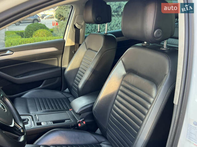 Белый Фольксваген Пассат Альтрак, объемом двигателя 2 л и пробегом 256 тыс. км за 17600 $, фото 15 на Automoto.ua