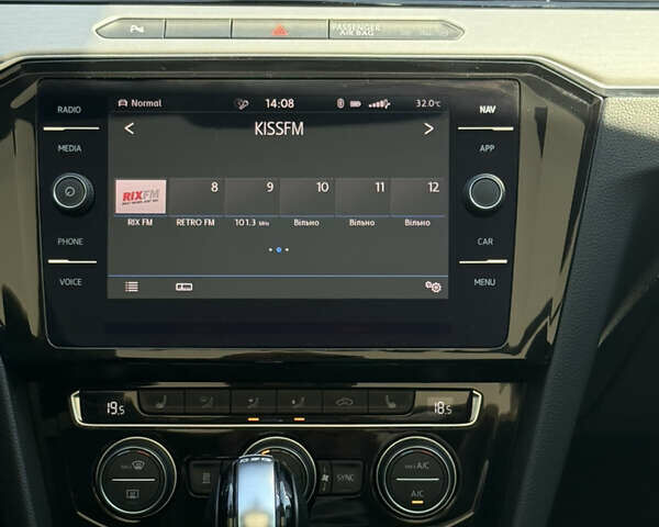 Білий Фольксваген Пассат Альтрак, об'ємом двигуна 2 л та пробігом 176 тис. км за 26500 $, фото 32 на Automoto.ua