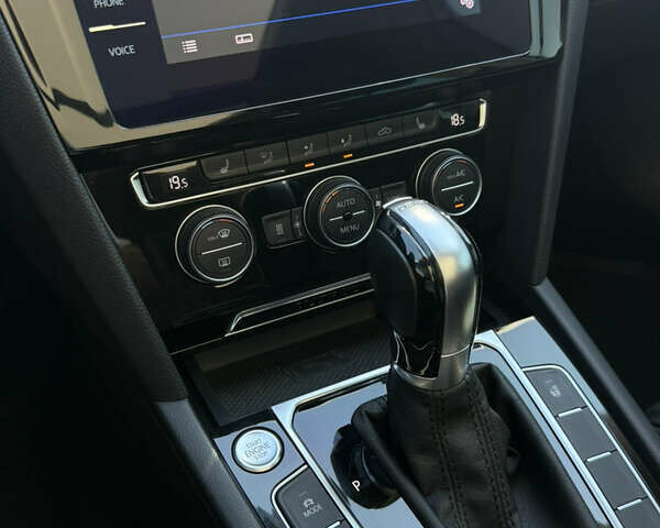 Білий Фольксваген Пассат Альтрак, об'ємом двигуна 2 л та пробігом 176 тис. км за 26500 $, фото 29 на Automoto.ua