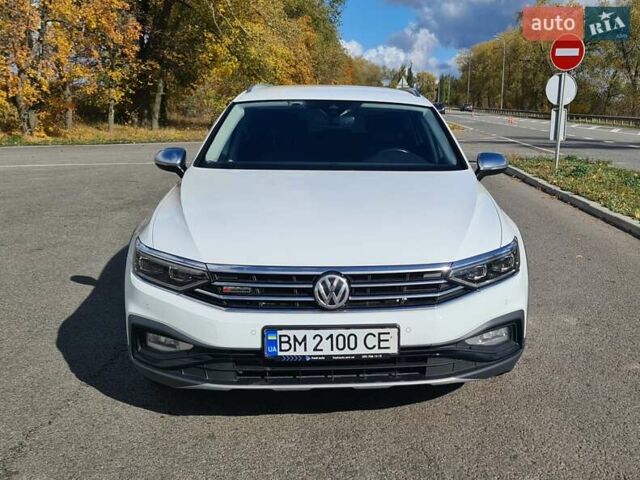 Белый Фольксваген Пассат Альтрак, объемом двигателя 1.97 л и пробегом 205 тыс. км за 26700 $, фото 1 на Automoto.ua