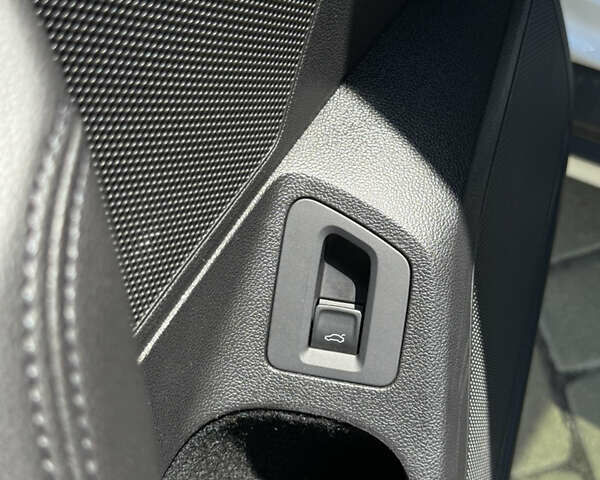 Білий Фольксваген Пассат Альтрак, об'ємом двигуна 2 л та пробігом 176 тис. км за 26500 $, фото 42 на Automoto.ua