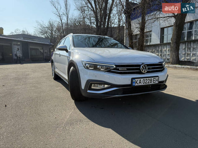 Белый Фольксваген Пассат Альтрак, объемом двигателя 1.97 л и пробегом 198 тыс. км за 25899 $, фото 16 на Automoto.ua