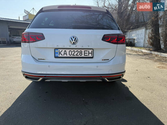 Белый Фольксваген Пассат Альтрак, объемом двигателя 1.97 л и пробегом 198 тыс. км за 25899 $, фото 1 на Automoto.ua