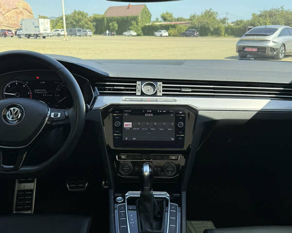 Білий Фольксваген Пассат Альтрак, об'ємом двигуна 2 л та пробігом 176 тис. км за 26500 $, фото 30 на Automoto.ua