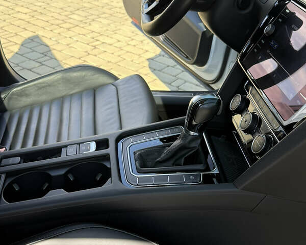 Білий Фольксваген Пассат Альтрак, об'ємом двигуна 2 л та пробігом 176 тис. км за 26500 $, фото 48 на Automoto.ua