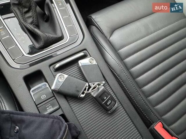 Белый Фольксваген Пассат Альтрак, объемом двигателя 2 л и пробегом 151 тыс. км за 22900 $, фото 8 на Automoto.ua