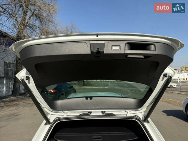 Белый Фольксваген Пассат Альтрак, объемом двигателя 1.97 л и пробегом 198 тыс. км за 25899 $, фото 29 на Automoto.ua