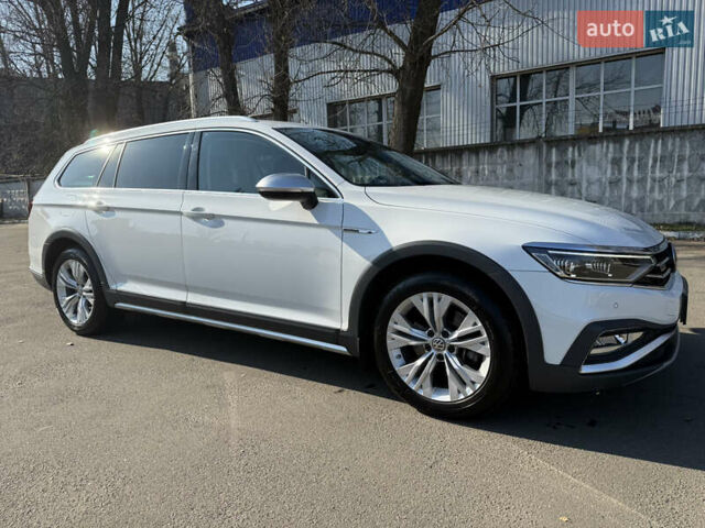 Белый Фольксваген Пассат Альтрак, объемом двигателя 1.97 л и пробегом 198 тыс. км за 25899 $, фото 8 на Automoto.ua