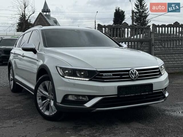 Белый Фольксваген Пассат Альтрак, объемом двигателя 2 л и пробегом 151 тыс. км за 22900 $, фото 25 на Automoto.ua