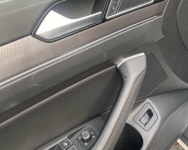 Белый Фольксваген Пассат Альтрак, объемом двигателя 1.97 л и пробегом 280 тыс. км за 23957 $, фото 15 на Automoto.ua