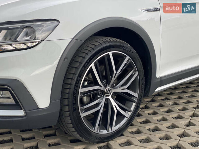 Білий Фольксваген Пассат Альтрак, об'ємом двигуна 1.97 л та пробігом 241 тис. км за 24999 $, фото 16 на Automoto.ua