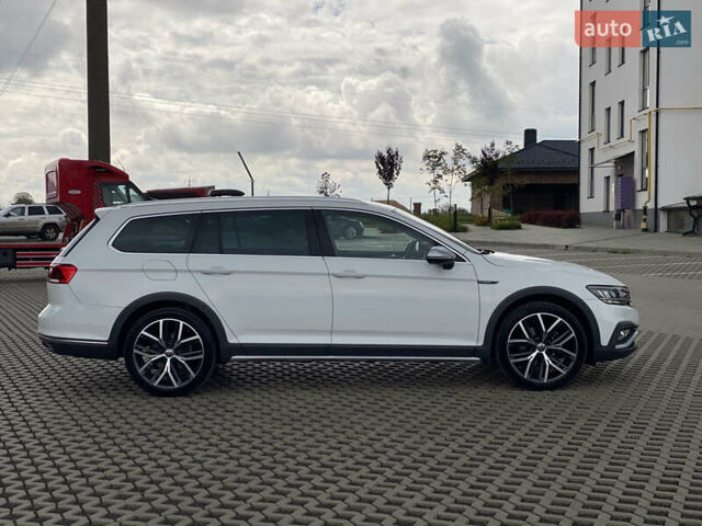 Білий Фольксваген Пассат Альтрак, об'ємом двигуна 1.97 л та пробігом 241 тис. км за 24999 $, фото 38 на Automoto.ua