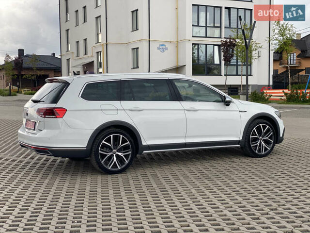 Білий Фольксваген Пассат Альтрак, об'ємом двигуна 1.97 л та пробігом 241 тис. км за 24999 $, фото 31 на Automoto.ua