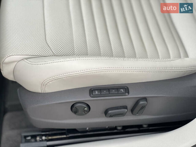 Білий Фольксваген Пассат Альтрак, об'ємом двигуна 1.97 л та пробігом 241 тис. км за 24999 $, фото 89 на Automoto.ua