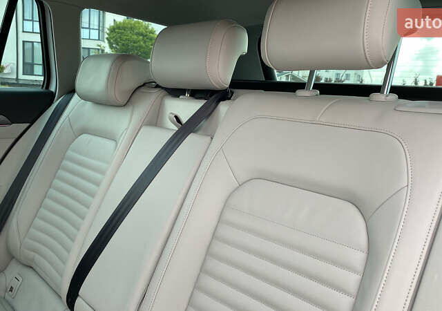 Білий Фольксваген Пассат Альтрак, об'ємом двигуна 1.97 л та пробігом 241 тис. км за 24999 $, фото 84 на Automoto.ua