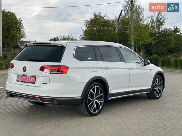Білий Фольксваген Пассат Альтрак, об'ємом двигуна 1.97 л та пробігом 241 тис. км за 24999 $, фото 43 на Automoto.ua