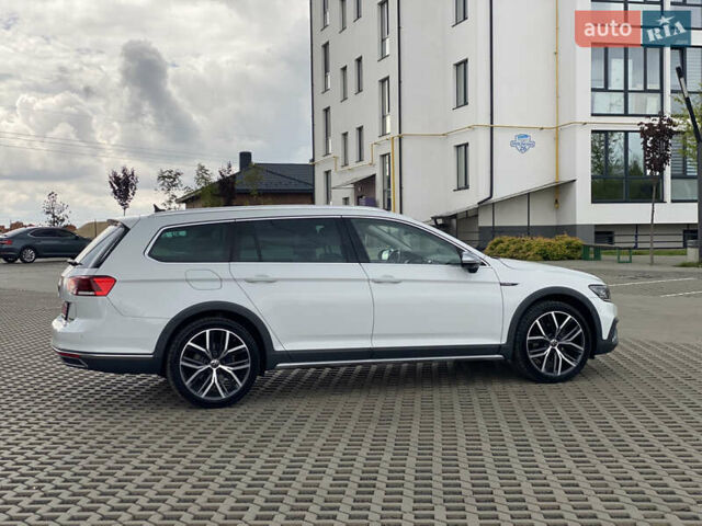 Білий Фольксваген Пассат Альтрак, об'ємом двигуна 1.97 л та пробігом 241 тис. км за 24999 $, фото 33 на Automoto.ua