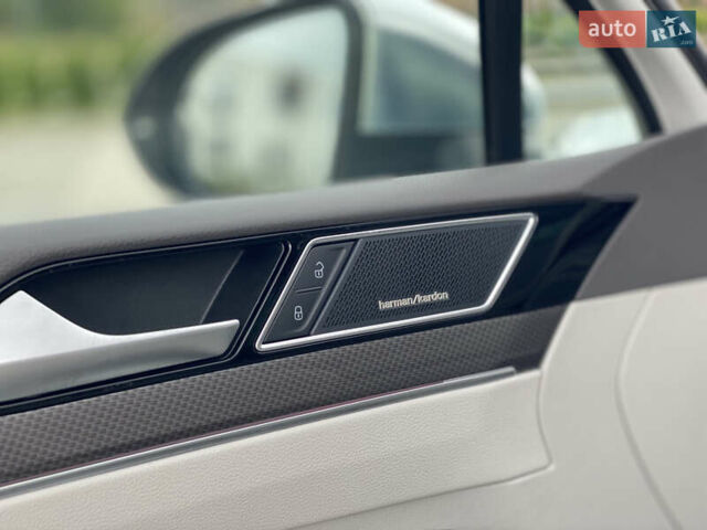 Білий Фольксваген Пассат Альтрак, об'ємом двигуна 1.97 л та пробігом 241 тис. км за 24999 $, фото 92 на Automoto.ua