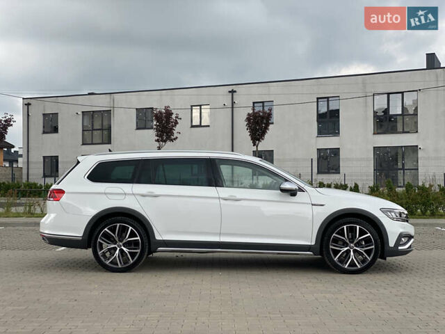 Білий Фольксваген Пассат Альтрак, об'ємом двигуна 1.97 л та пробігом 241 тис. км за 24999 $, фото 42 на Automoto.ua