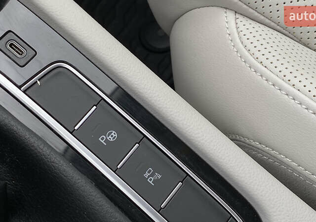 Білий Фольксваген Пассат Альтрак, об'ємом двигуна 1.97 л та пробігом 241 тис. км за 24999 $, фото 68 на Automoto.ua