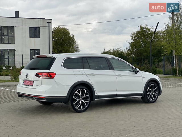 Білий Фольксваген Пассат Альтрак, об'ємом двигуна 1.97 л та пробігом 241 тис. км за 24999 $, фото 41 на Automoto.ua