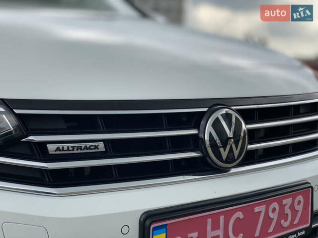 Білий Фольксваген Пассат Альтрак, об'ємом двигуна 1.97 л та пробігом 241 тис. км за 24999 $, фото 12 на Automoto.ua