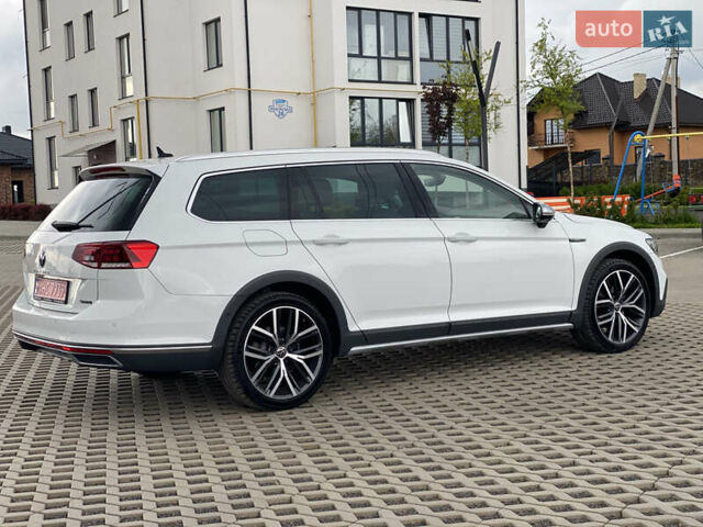 Білий Фольксваген Пассат Альтрак, об'ємом двигуна 1.97 л та пробігом 241 тис. км за 24999 $, фото 32 на Automoto.ua