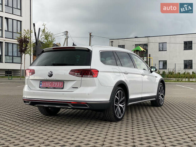 Білий Фольксваген Пассат Альтрак, об'ємом двигуна 1.97 л та пробігом 241 тис. км за 24999 $, фото 30 на Automoto.ua