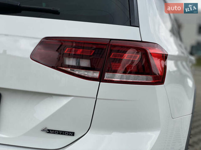 Білий Фольксваген Пассат Альтрак, об'ємом двигуна 1.97 л та пробігом 241 тис. км за 24999 $, фото 28 на Automoto.ua
