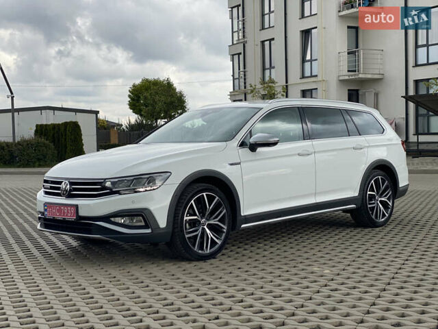 Білий Фольксваген Пассат Альтрак, об'ємом двигуна 1.97 л та пробігом 241 тис. км за 24999 $, фото 19 на Automoto.ua