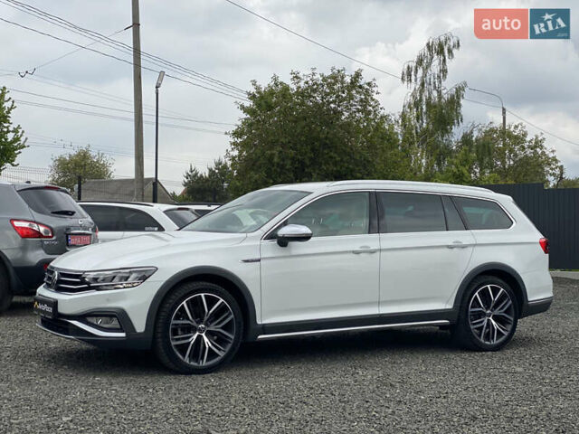 Білий Фольксваген Пассат Альтрак, об'ємом двигуна 1.97 л та пробігом 241 тис. км за 24999 $, фото 107 на Automoto.ua