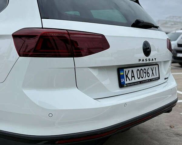 Білий Фольксваген Пассат Альтрак, об'ємом двигуна 2 л та пробігом 107 тис. км за 32450 $, фото 11 на Automoto.ua