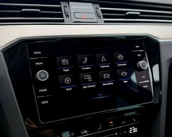 Білий Фольксваген Пассат Альтрак, об'ємом двигуна 2 л та пробігом 107 тис. км за 32450 $, фото 29 на Automoto.ua