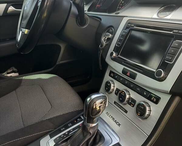 Черный Фольксваген Пассат Альтрак, объемом двигателя 2 л и пробегом 340 тыс. км за 12000 $, фото 35 на Automoto.ua