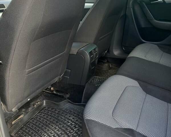 Черный Фольксваген Пассат Альтрак, объемом двигателя 2 л и пробегом 340 тыс. км за 12000 $, фото 31 на Automoto.ua