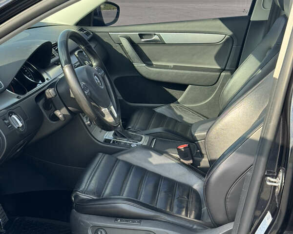 Черный Фольксваген Пассат Альтрак, объемом двигателя 2 л и пробегом 261 тыс. км за 13000 $, фото 14 на Automoto.ua