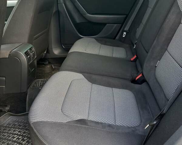 Черный Фольксваген Пассат Альтрак, объемом двигателя 2 л и пробегом 340 тыс. км за 12000 $, фото 32 на Automoto.ua