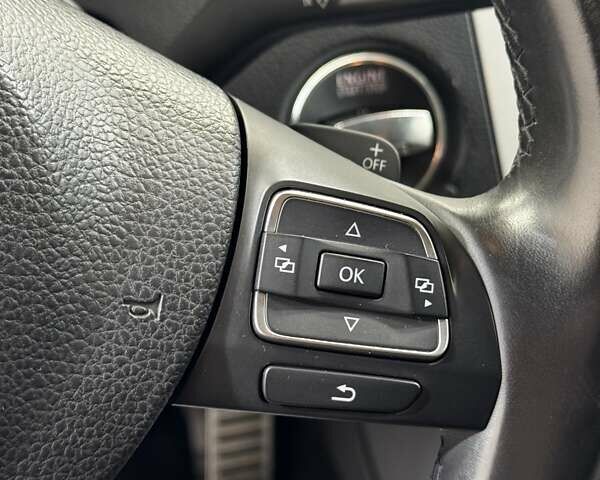 Чорний Фольксваген Пассат Альтрак, об'ємом двигуна 2 л та пробігом 236 тис. км за 12500 $, фото 79 на Automoto.ua