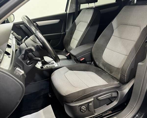 Чорний Фольксваген Пассат Альтрак, об'ємом двигуна 2 л та пробігом 236 тис. км за 12500 $, фото 72 на Automoto.ua