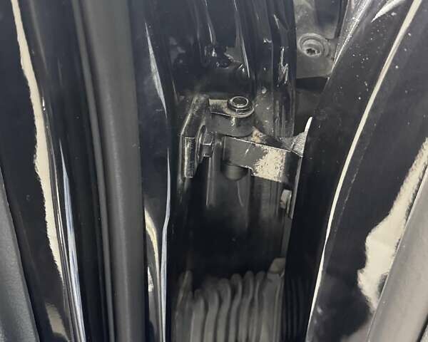 Чорний Фольксваген Пассат Альтрак, об'ємом двигуна 2 л та пробігом 236 тис. км за 12500 $, фото 71 на Automoto.ua