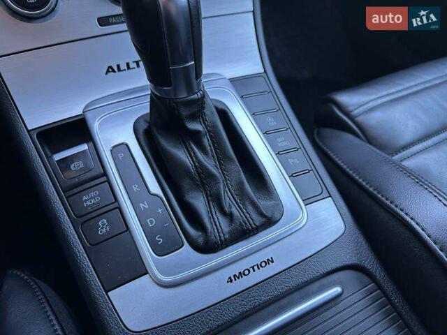 Черный Фольксваген Пассат Альтрак, объемом двигателя 2 л и пробегом 211 тыс. км за 13950 $, фото 24 на Automoto.ua