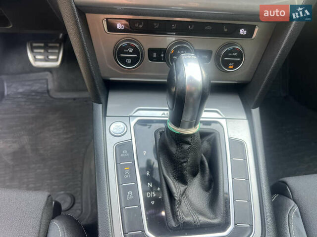 Черный Фольксваген Пассат Альтрак, объемом двигателя 1.97 л и пробегом 207 тыс. км за 18699 $, фото 17 на Automoto.ua