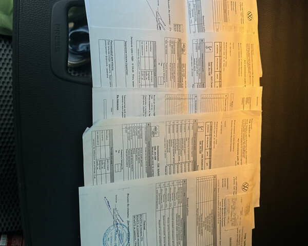 Чорний Фольксваген Пассат Альтрак, об'ємом двигуна 2 л та пробігом 245 тис. км за 18500 $, фото 27 на Automoto.ua