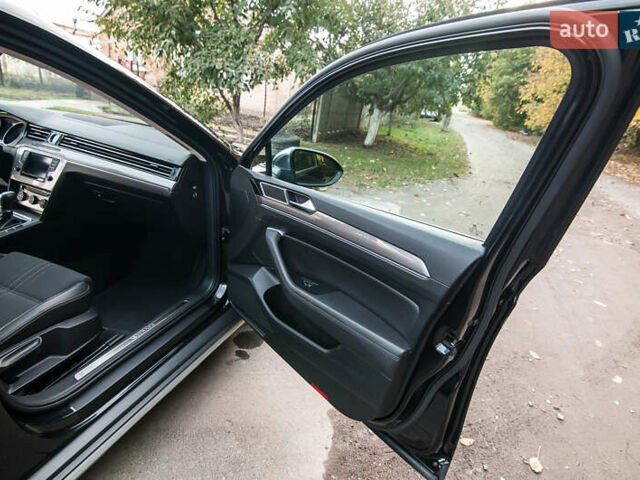 Чорний Фольксваген Пассат Альтрак, об'ємом двигуна 2 л та пробігом 272 тис. км за 16400 $, фото 9 на Automoto.ua