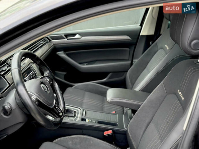 Чорний Фольксваген Пассат Альтрак, об'ємом двигуна 2 л та пробігом 245 тис. км за 18500 $, фото 10 на Automoto.ua