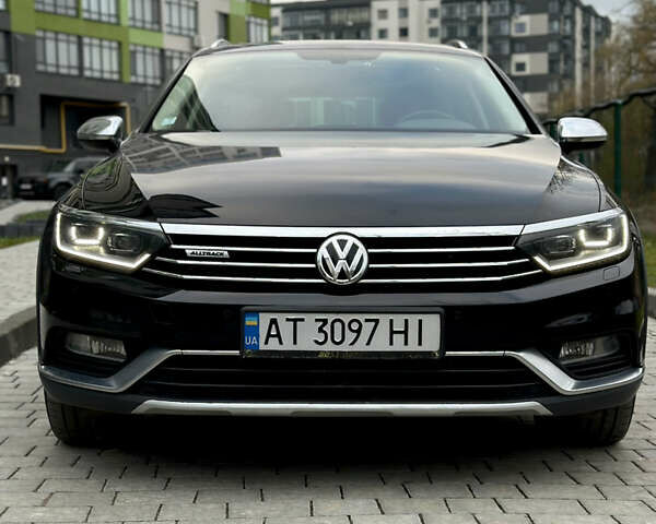 Чорний Фольксваген Пассат Альтрак, об'ємом двигуна 2 л та пробігом 245 тис. км за 18500 $, фото 4 на Automoto.ua