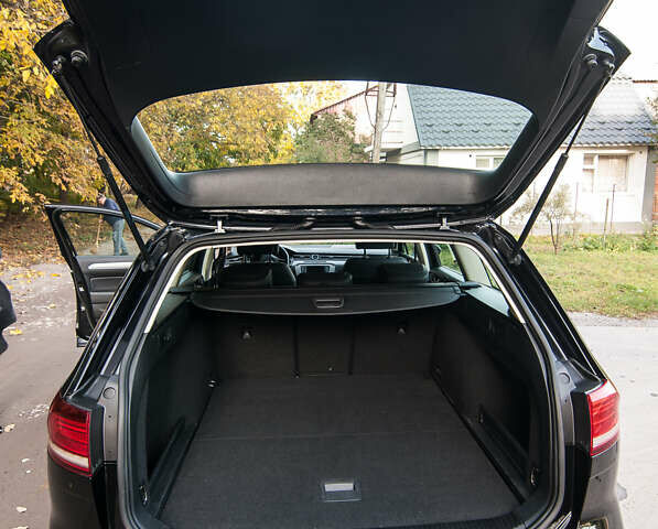 Чорний Фольксваген Пассат Альтрак, об'ємом двигуна 2 л та пробігом 272 тис. км за 16400 $, фото 23 на Automoto.ua