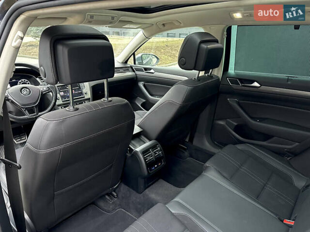 Чорний Фольксваген Пассат Альтрак, об'ємом двигуна 2 л та пробігом 245 тис. км за 18500 $, фото 25 на Automoto.ua